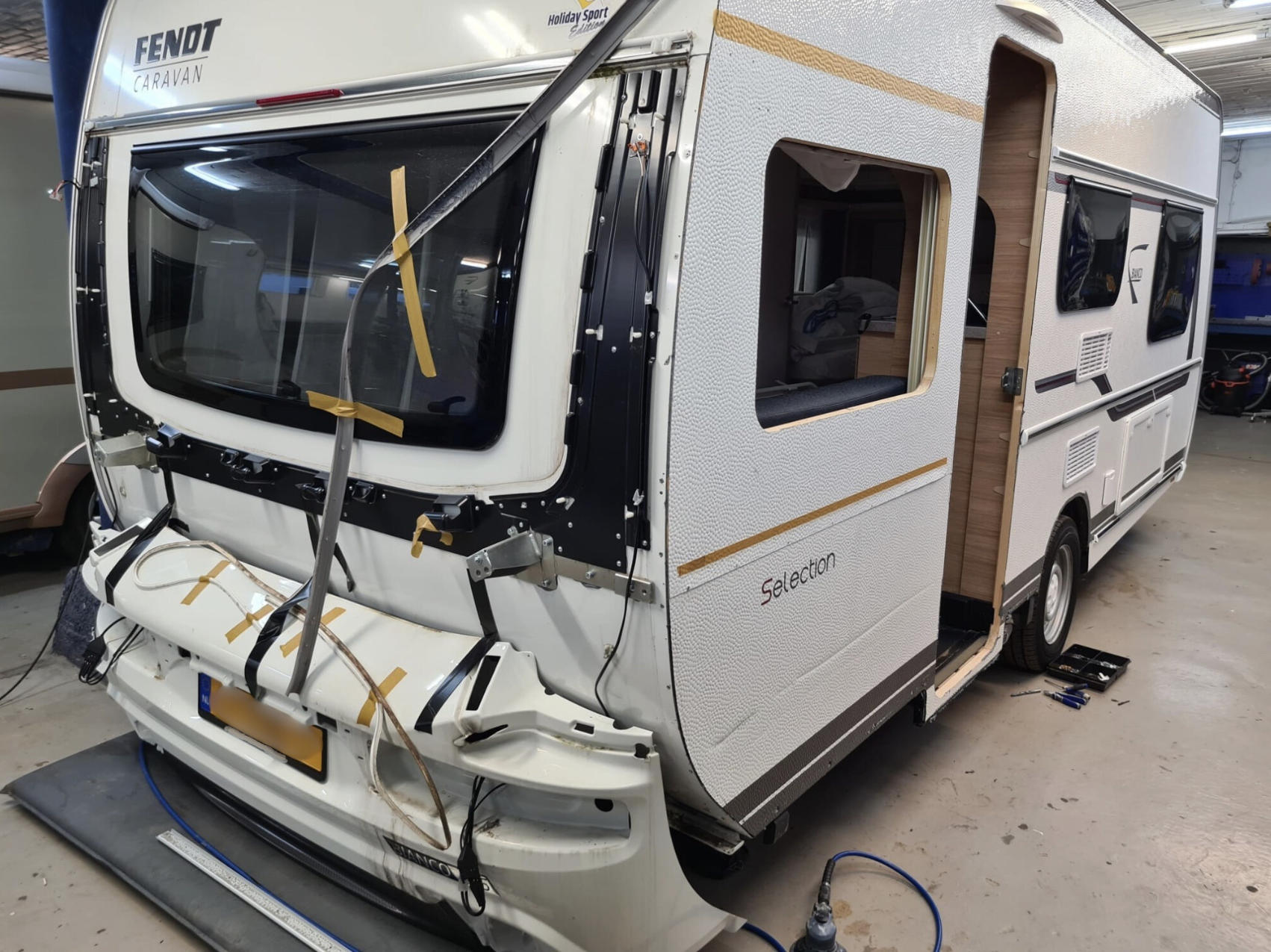 Na - Fendt caravan tijdens herstel